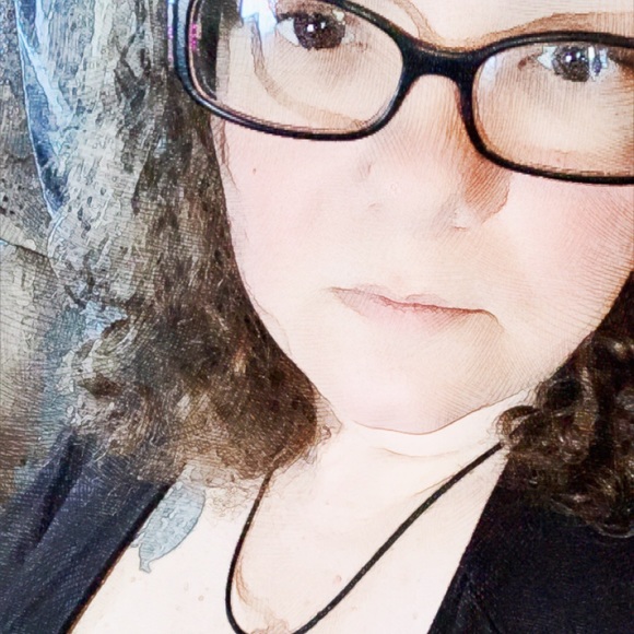 Meet your Posher, Jennifer - Picture 7 of 12